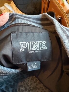 PINK Victoria's Secret Men's Black and Gray Zip-Up Sweater